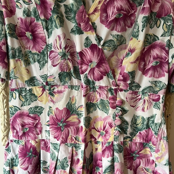 HOMEMADE | Floral Cottage Core Homemade Vintage Women's Dress - Picture 4 of 16